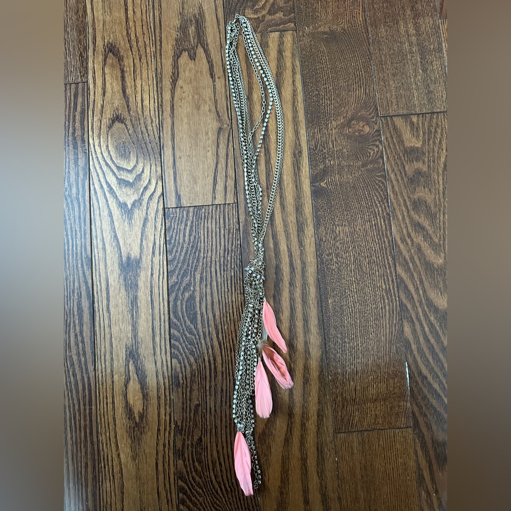 Elegant Pink Feather Necklace